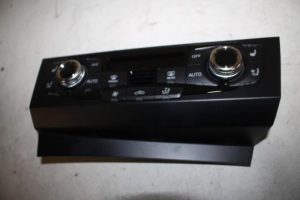 17822187 – 8K1820043BCXZF – Climatronic Paneel