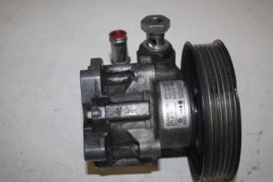 17803758 – 4F0145155P – Stuurbekrachtiging Pomp