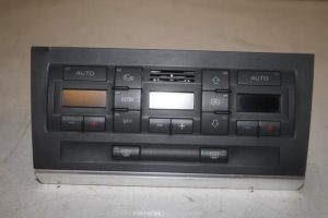 17828901 – 8E0820043AJ5PR – Climatronic Panel