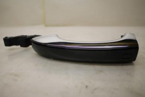 17796015 – 4H0837205B – Türgriff 4-türig links vorne