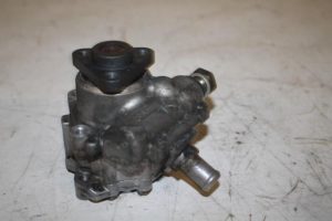 17831361 – 8E0145155N – Stuurbekrachtiging Pomp