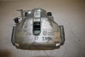 17806789 – 8E0615123A – Remklauw (Tang) links-voor