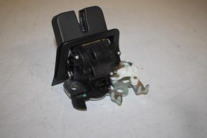 17828734 – 8R0827505 – Schließmechanik Heckklappe
