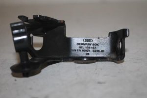 17809320 – 07L131157 – Stütze (sonstige)