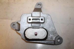 17794783 – 8K0399115BS – Gearbox mount