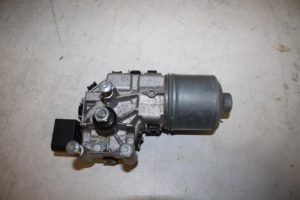 17824623 – 8E1955119 – Ruitenwissermotor voor