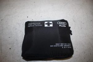 17808562 – 8W0860282B – EHBO kit