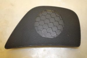 17799017 – 4G8857227BD6 – Speakerkap