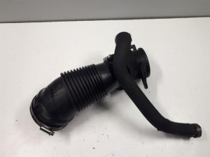 19835260 – 4F0129615G – Air intake hose