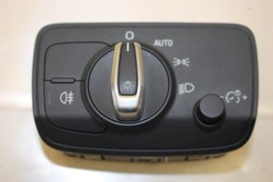 17798436 – 8V0941531K5PR – Licht Schakelaar