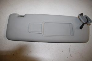 17804483 – 8U0857552CFT9 – Zonneklep