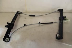 17794504 – 8V3837461A – Window mechanism 4-door, front left
