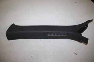 17806478 – 8S8867233AEV6 – Säule links vorne