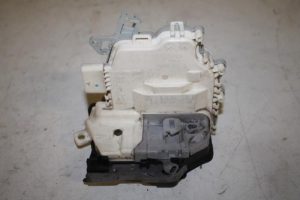 17819326 – 8J2837015C – Türschlossmechanik 4-türig links vorne