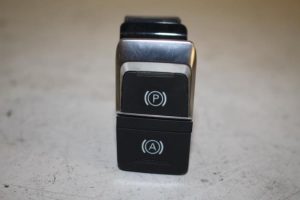 17805423 – 4G1927225B – Parking brake switch