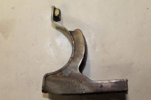 17786230 – 06A145756A – Stütze (sonstige)