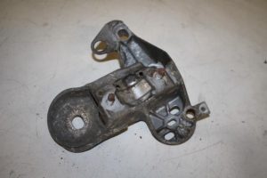 17827174 – 8E0199352N – Motorsteun