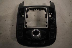 17805440 – 8T0919609FWFX – Regeleinheit Multi Media