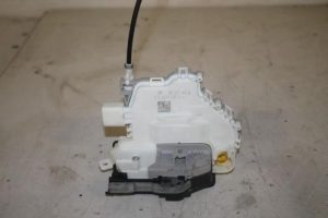 17824738 – 8X1837015B – Türschlossmechanik 4-türig links vorne