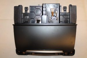 17794054 – 8K0857951V10 – Asbak voor