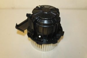 17794215 – 8T1820021 – Heizung Belüftungsmotor
