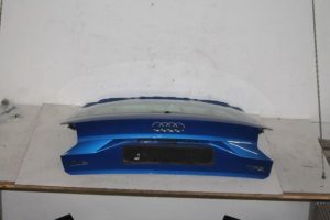 17820020 – 81A827025EX5J – Heckklappe