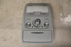 17794796 – 8T0947135BKET1 – Binnenverlichting voor