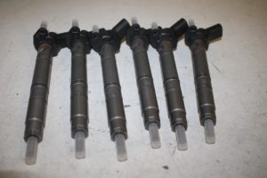 17804609 – 059130277CR – Injector (diesel)