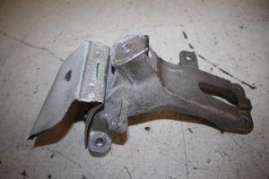 17815932 – 4G0199308K – Motorsteun