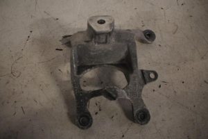 17813433 – 4H0199308AK – Motorsteun