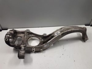 18548122 – 4M0407253K, 4M0407559, 4M0407241K – Fusee links-voor