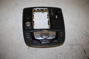 17812394 – 4G2919612Q – Regeleinheit Multi Media