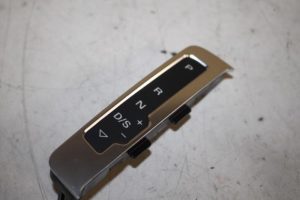 17823796 – 8R17134633Q7 – Standenschakelaar automaatbak