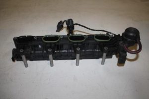 17827906 – 06H133209G – Fuel distributor