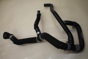 17798382 – 4H0819337C – Radiateurslang