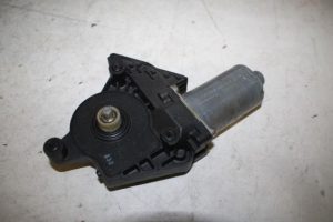 17822940 – 8H0959801A – Door window motor