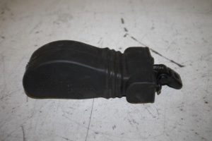 17814310 – 8R0839249E – Deurvanger 4Deurs links-achter