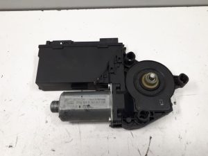 18619020 – 7L0959703D – Raammotor Portier