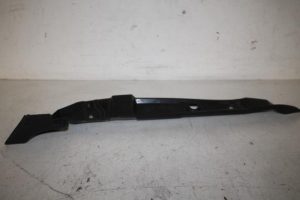 17814355 – 8R0821111C – Spatbord Lijst