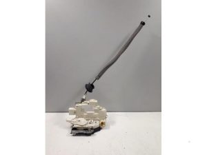 21242365 – 4G1837015 – Deurslot Mechaniek 4Deurs links-voor