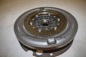 17827264 – 0B5105317R – Schwungrad