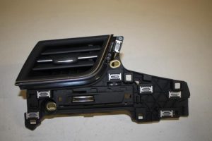 17817659 – 4M1820901AP6PS – Luchtrooster Dashboard