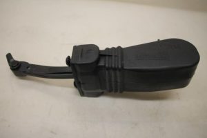 17796018 – 4H0839249B – Deurvanger 4Deurs links-achter