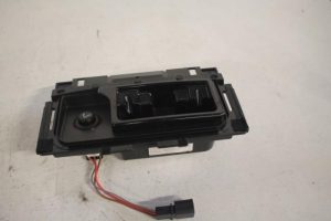 17805457 – 4G0857951A4PK – Aschenbecher vorne