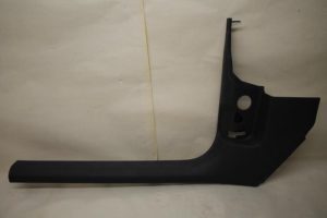 17797350 – 8U18672714PK – A-stijl Afdekkap links