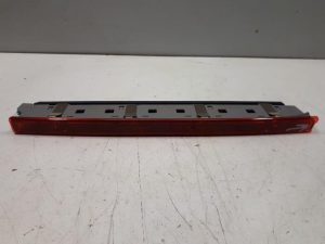 22052124 – 8E9945097 – Extra Remlicht midden