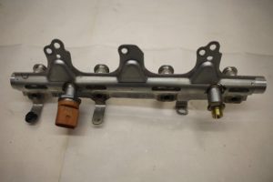 17800987 – 06J133317M – Fuel distributor