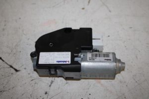 17811057 – 4G9959591 – Sunroof motor