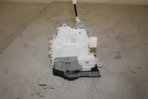 17824737 – 8K0839016F – Deurslot Mechaniek 4Deurs rechts-achter