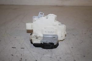 17815846 – 4F0839015A – Türschlossmechanik 4-türig links hinten